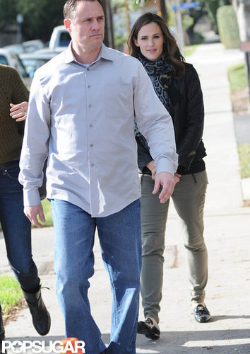 Jennifer Garner stopped by an LA studio.
Jennifer Garner stopped by an LA studio.