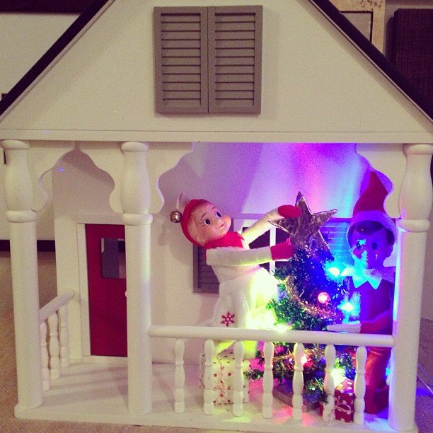 Holiday Decorating Holiday Decorating