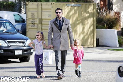 Ben Affleck and His Girls Make a Williams-Sonoma Stop Ben Affleck and His Girls Make a Williams-Sonoma Stop