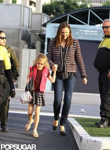 Jennifer Garner had a smile on her face as she headed to a show with Violet Affleck.
Jennifer Garner had a smile on her face as she headed to a show with Violet Affleck.