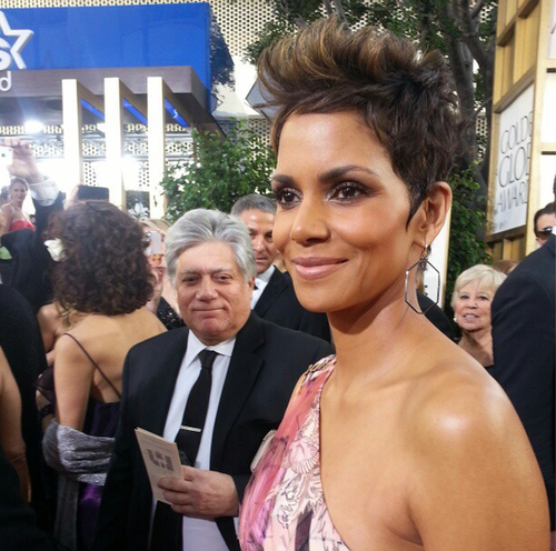 Halle Berry hit the red carpet.
Source: Instagram user goldenglobes
Halle Berry hit the red carpet.
Source: Instagram user goldenglobes