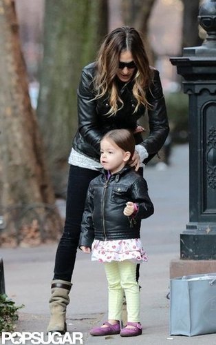 SJP Takes James Wilkie and Her Twins For a Stylish NYC Walk SJP Takes James Wilkie and Her Twins For a Stylish NYC Walk