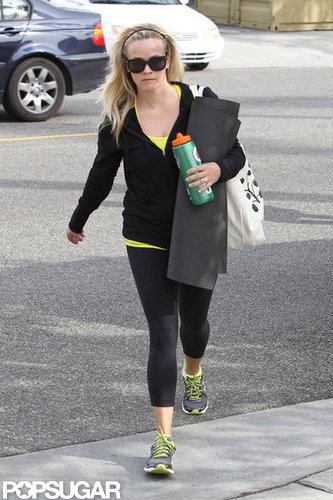 Reese Witherspoon Mixes Gym and Family Time Reese Witherspoon Mixes Gym and Family Time