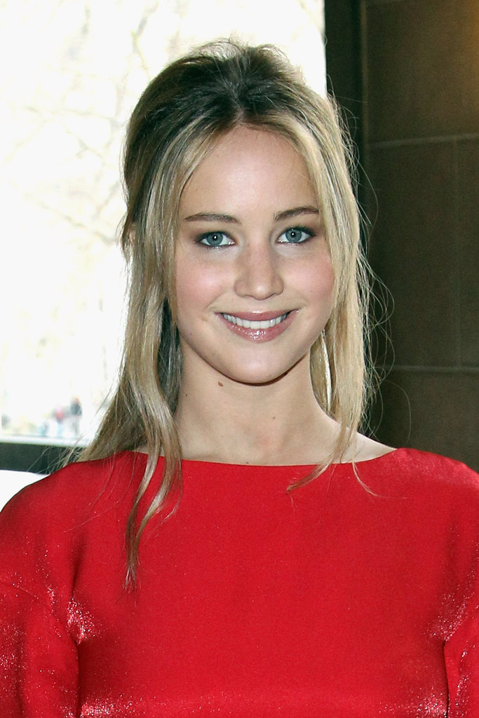 In 2013, Jennifer told Entertainment Weekly how she feels about Hollywood:
"I'm so aware of all the B.S. that surrounds Hollywood and how everyone gets on this high horse and thinks that they're curing cancer, and it makes me so uncomfortable every time I see it."
In 2013, Jennifer told Entertainment Weekly how she feels about Hollywood:
"I'm so aware of all the B.S. that surrounds Hollywood and how everyone gets on this high horse and thinks that they're curing cancer, and it makes me so uncomfortable every time I see it."