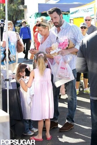 Ben Affleck Picks Up Flowers and Fruit at the Market With His Girls Ben Affleck Picks Up Flowers and Fruit at the Market With His Girls
