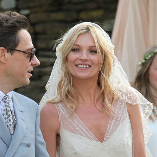 On her wedding day in 2011, Kate opted for natural, beachy waves and simple makeup.
On her wedding day in 2011, Kate opted for natural, beachy waves and simple makeup.