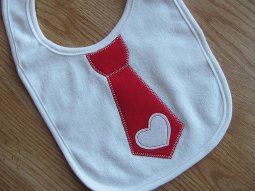 Buggywear Heart Tie Bib Buggywear Heart Tie Bib