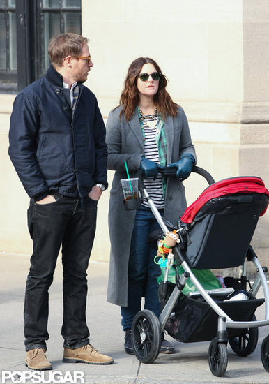Drew Barrymore, Will Kopelman, and Olive Kopelman took a city stroll.
Drew Barrymore, Will Kopelman, and Olive Kopelman took a city stroll.