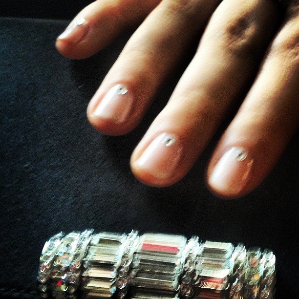 Sarah Hyland showed off her feminine manicure pre-SAG Awards: a blushy pink adorned with a teeny spot of sparkle.
Source: Instagram user therealsarahhyland
Sarah Hyland showed off her feminine manicure pre-SAG Awards: a blushy pink adorned with a teeny spot of sparkle.
Source: Instagram user therealsarahhyland