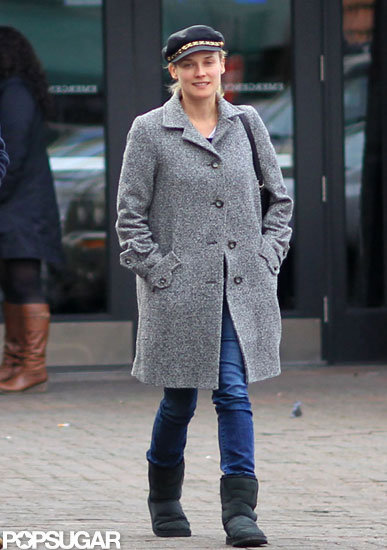 Diane Kruger accompanied boyfriend Joshua Jackson to a sports bar in Vancouver.
Diane Kruger accompanied boyfriend Joshua Jackson to a sports bar in Vancouver.