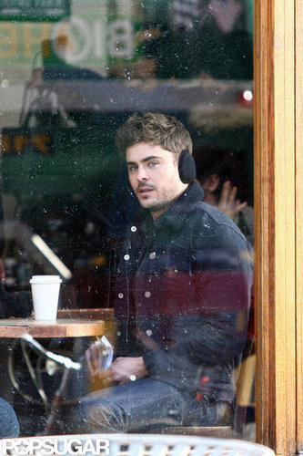 Zac Efron filmed for Are We Officially Dating? in NYC.
Zac Efron filmed for Are We Officially Dating? in NYC.
