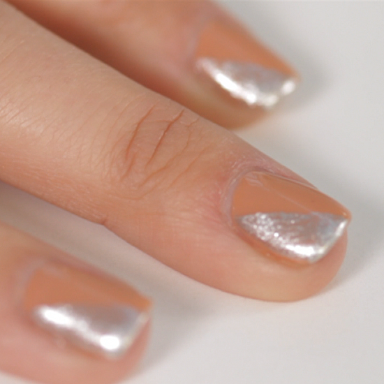 A Nude Nail Art Look in Less Than 5 Minutes A Nude Nail Art Look in Less Than 5 Minutes