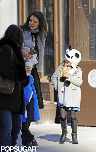 Katie Holmes walked with Suri Cruise on Sunday while Suri wore a panda hat.
Katie Holmes walked with Suri Cruise on Sunday while Suri wore a panda hat.