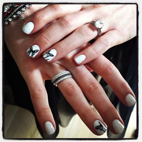 Anne Hathaway's Nail Designs Anne Hathaway's Nail Designs
