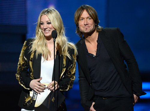 Kaley Cuoco and Keith Urban shared the mic as presenters.
Kaley Cuoco and Keith Urban shared the mic as presenters.