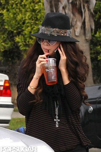 Selena Gomez Grabs Lunch Following a Reported Night With Justin Bieber Selena Gomez Grabs Lunch Following a Reported Night With Justin Bieber