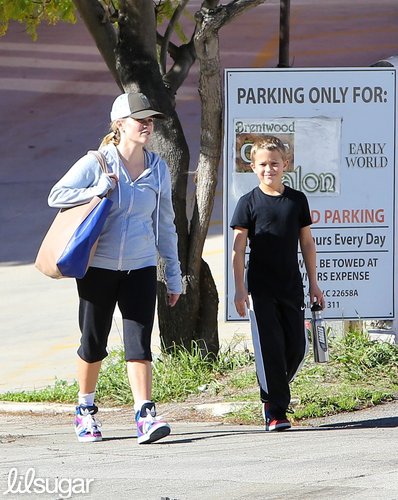 Reese Witherspoon and her son Deacon fit in a mother-son workout at the gym in Brentwood.
Reese Witherspoon and her son Deacon fit in a mother-son workout at the gym in Brentwood.