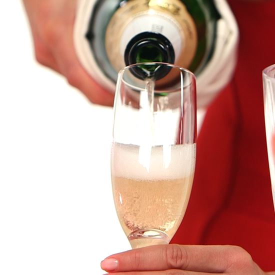5 Tips to Opening a Bottle of Bubbly the Right Way