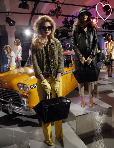 Kate Spade Fall 2013
Kate Spade Fall 2013