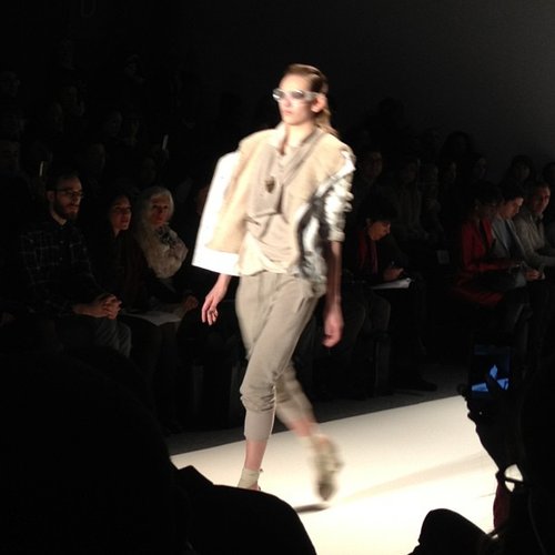 BCBG Max Azria's runway showed us the layering we want to wear now.
BCBG Max Azria's runway showed us the layering we want to wear now.