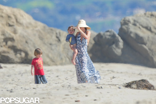 Bikini-Clad Miranda Kerr Hits the Beach With Flynn and Shirtless Orlando! Bikini-Clad Miranda Kerr Hits the Beach With Flynn and Shirtless Orlando!