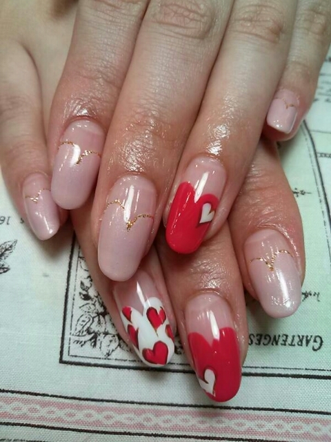 Nude Hearts