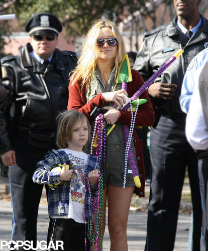 Kate Hudson and Ryder Robinson got ready for 2010's Mardi Gras festivities in New Orleans.
Kate Hudson and Ryder Robinson got ready for 2010's Mardi Gras festivities in New Orleans.