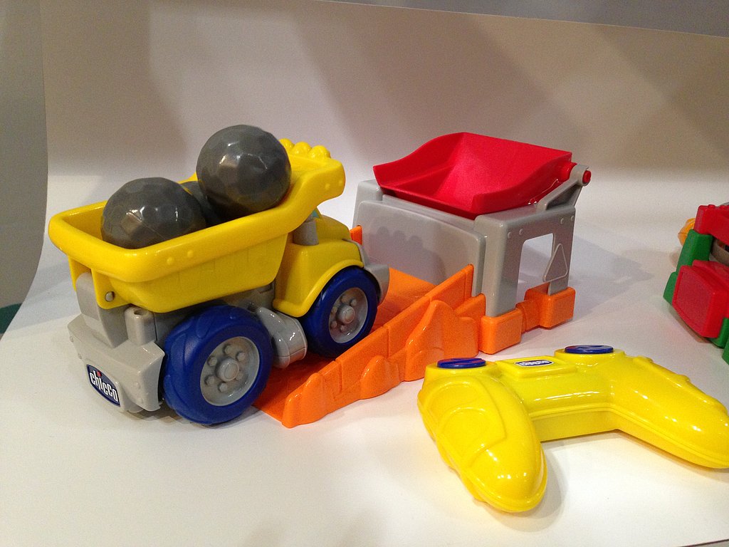Check out the tactile detail on Chicco's new remote-controlled dump truck!
Check out the tactile detail on Chicco's new remote-controlled dump truck!