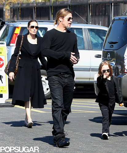 Brad Pitt and Angelina Jolie took Knox and Vivienne to the Natural History Museum.
Brad Pitt and Angelina Jolie took Knox and Vivienne to the Natural History Museum.