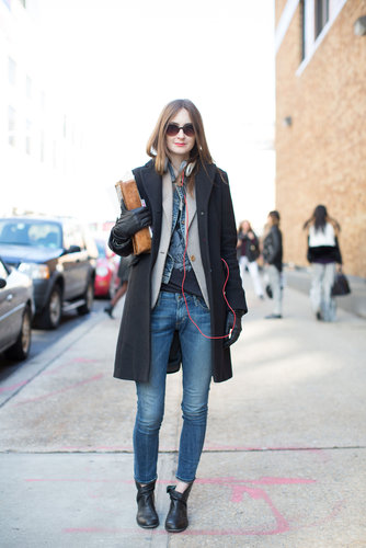 Slim denim got a tomboy-inspired feel with structured layers.
Slim denim got a tomboy-inspired feel with structured layers.