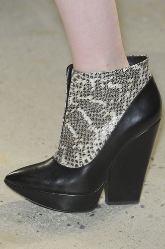 Kenneth Cole Fall 2013
Kenneth Cole Fall 2013