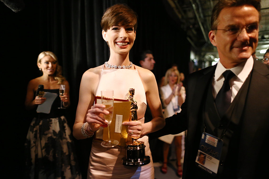Anne Hathaway backstage at the 2013 Oscars.
Anne Hathaway backstage at the 2013 Oscars.