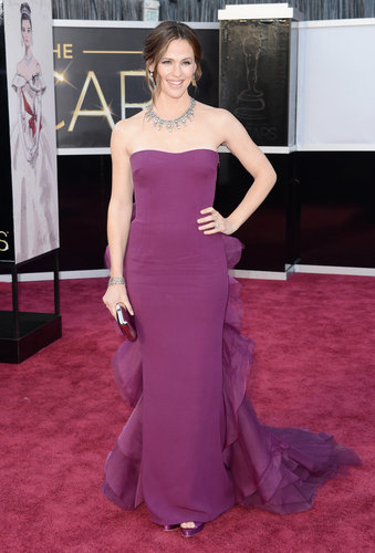 Jennifer Garner on the red carpet at the Oscars 2013.
Jennifer Garner on the red carpet at the Oscars 2013.