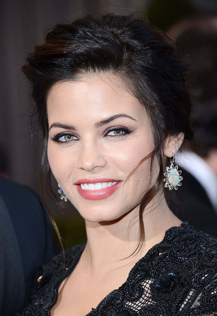 Jenna Dewan on the red carpet at the Oscars 2013.
Jenna Dewan on the red carpet at the Oscars 2013.