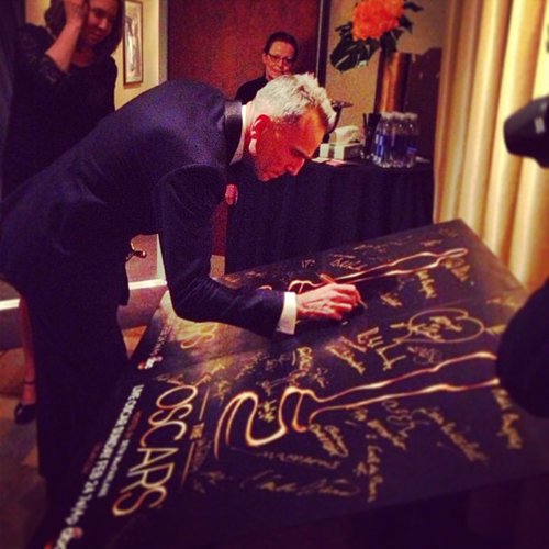 Best actor Daniel Day-Lewis signed the winner's poster backstage.
Source: Instagram user theacademy
Best actor Daniel Day-Lewis signed the winner's poster backstage.
Source: Instagram user theacademy
