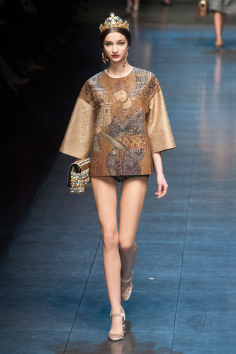 Dolce & Gabbana Fall 2013
Dolce & Gabbana Fall 2013
