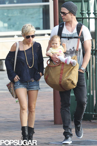 Chris Hemsworth and Elsa Pataky walked with baby India Hemsworth in Sydney, Australia.
Chris Hemsworth and Elsa Pataky walked with baby India Hemsworth in Sydney, Australia.