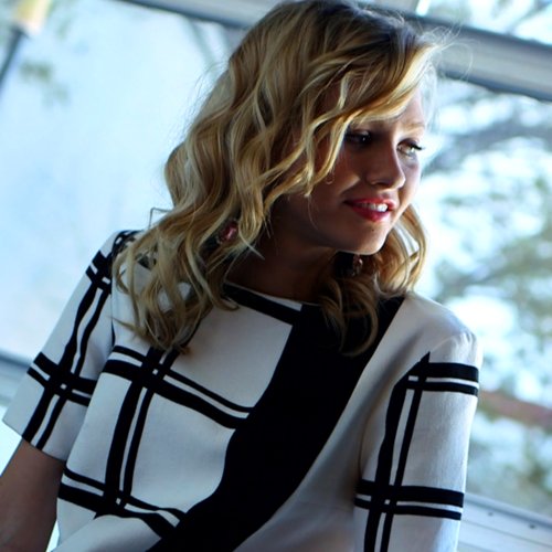 How to Wear Window Pane Prints (Video)