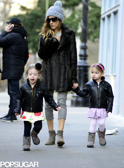 Sarah Jessica Parker took a walk with her twins, Tabitha and Loretta, in NYC.
Sarah Jessica Parker took a walk with her twins, Tabitha and Loretta, in NYC.