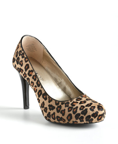 BANDOLINO Eladia Printed Calf Hair Pumps