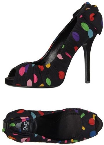 D&G Pumps with open toe