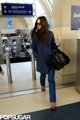 Katie Holmes Touches Down With Her Holmes & Yang Business Partner Katie Holmes Touches Down With Her Holmes & Yang Business Partner