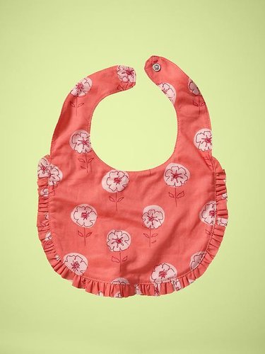 Printed ruffle bib