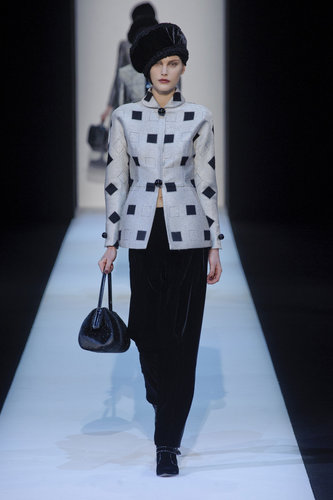 Giorgio Armani Fall 2013
Giorgio Armani Fall 2013