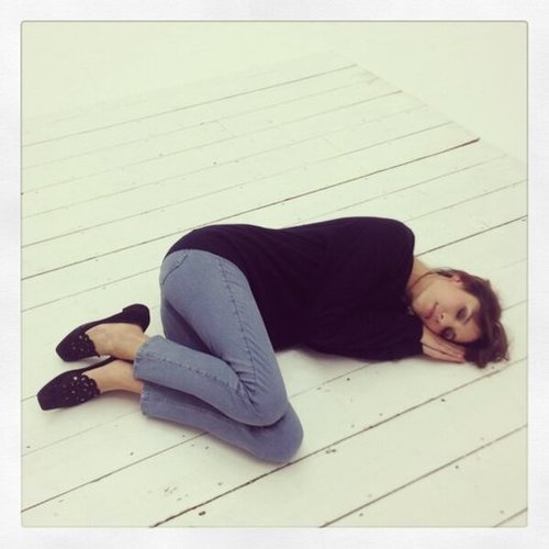 Alexa Chung took a nap after a tiring L'Oréal photo shoot.
Source: Twitter user alexa_chung
Alexa Chung took a nap after a tiring L'Oréal photo shoot.
Source: Twitter user alexa_chung