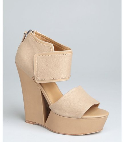 Tan Wedges