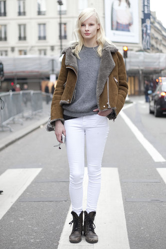 This showgoer executed the perfect balance between a little grunge and something a little more refined, like that covet-worthy jacket and sleek white pants.
This showgoer executed the perfect balance between a little grunge and something a little more refined, like that covet-worthy jacket and sleek white pants.