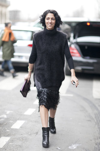 Fringed and fur made this all-black look all about the texture.
Fringed and fur made this all-black look all about the texture.