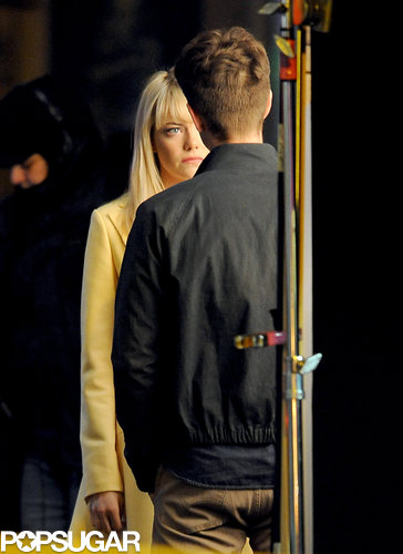 Emma Stone and Andrew Garfield Spend a Late Night on Set Emma Stone and Andrew Garfield Spend a Late Night on Set