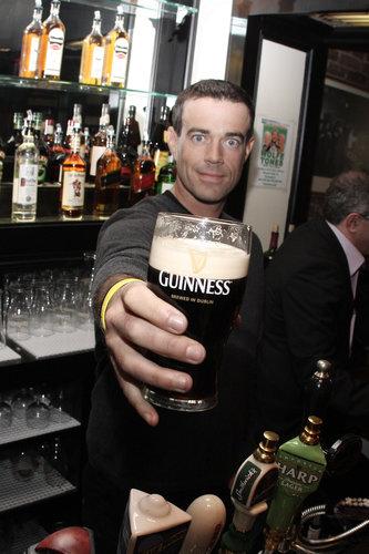 Carson Daly toasted to St. Patrick's Day at a pub in NYC in March 2009.
Carson Daly toasted to St. Patrick's Day at a pub in NYC in March 2009.